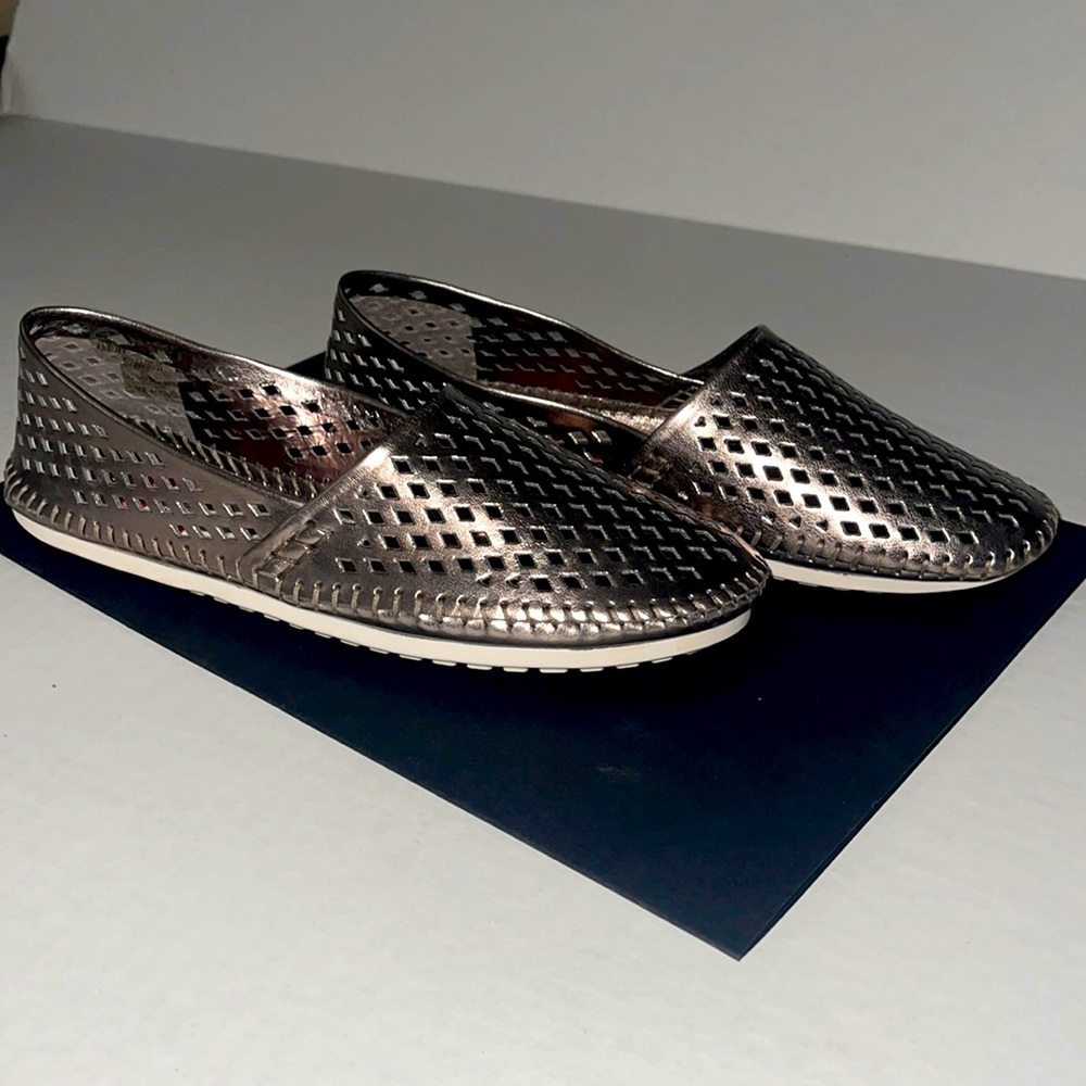 BCBG Generation Flats